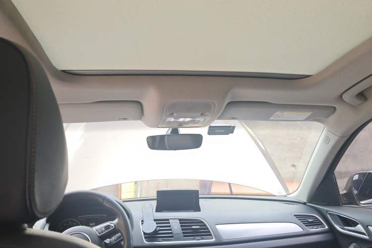 Used Audi Q3 2018 30th Anniversary Edition 30 TFSI Fashion Model Headliner