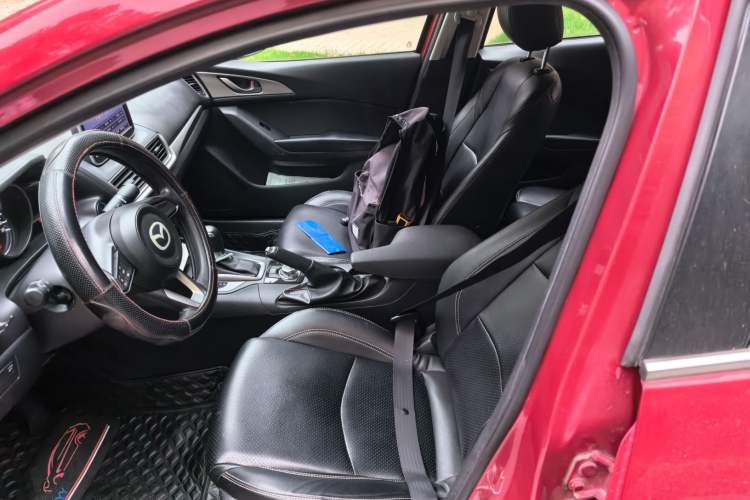 Used Mazda 3 Axela 2017 Sedan 1.5L Automatic Comfort Model Emission Standard China V