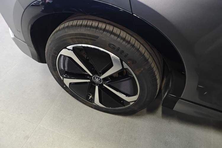 Used BYD Song L EV 2025 Intelligent Driving Version 662 km LiDAR Excellence Edition