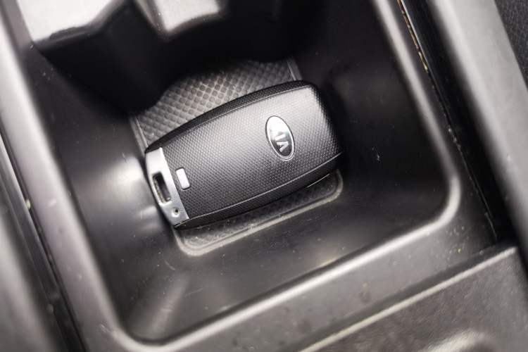 Used Kia Sorento 2013 2.4L 7-Seater Gasoline Luxury Edition China V Standard