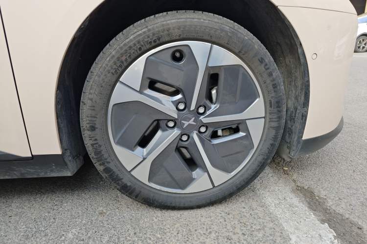 Used XPeng MONA M03 2024 620 with Ultra-Long Range
