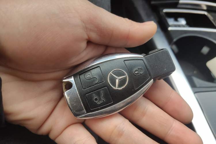 Used Mercedes-Benz E-Class 2015 Facelift E 200 L Sport Edition