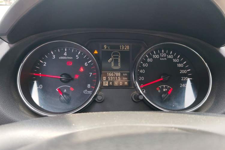 Used Nissan Qashqai 2011 2.0 XV Lea CVT 2WD
