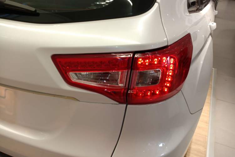 Used CHANGAN CS75 2014 1.8T Automatic Elite Version China V Standard
