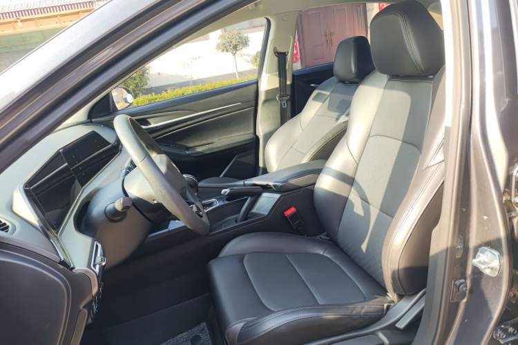 Used CHANGAN Eado 2022 PLUS 1.6L GDI Manual Elite Model Left Front Seat