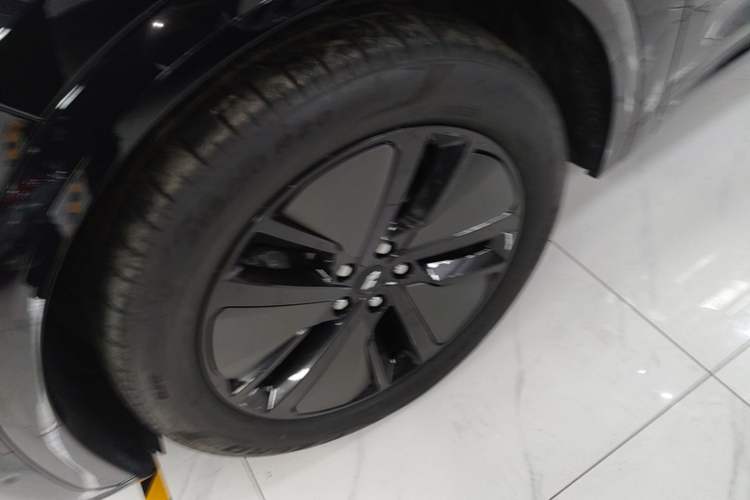 Used Li Auto L7 2024 Pro Model Left Front Wheel Hub