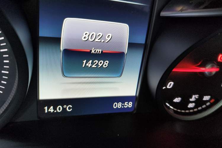 Used Mercedes-Benz GLC 2017 GLC 260 4MATIC Luxury Model
