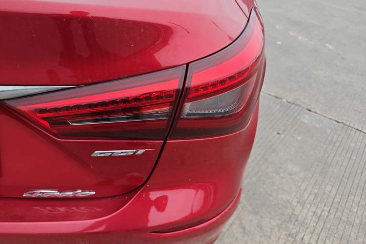 Used Changan Eado 2019 High-Energy Edition 1.6L GDI Manual Pioneer Model China VI Standard
