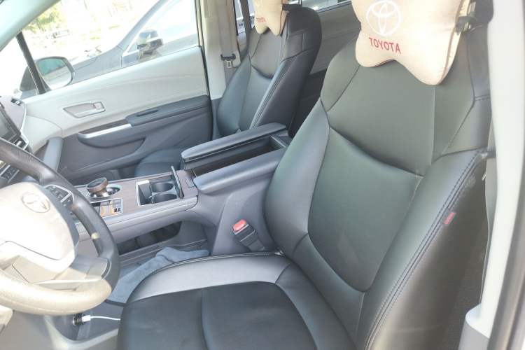 Used Toyota Sienna 2021 2.5L Hybrid Comfort Edition
