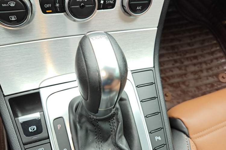 Used Volkswagen FAW-Volkswagen CC 2016 1.8TSI Luxury Model
