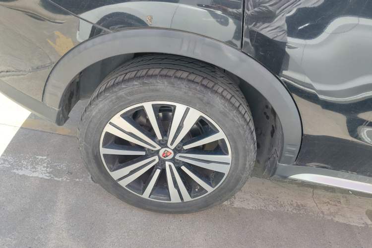 Used Roewe RX5 2020 20T Automatic 4G Connect Superior Flagship Edition Right Rear Wheel Hub