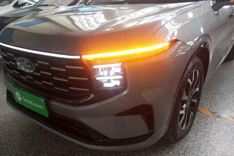 Used Ford Edge 2025 Ford Explorer L 2.0T EcoBoost E-Hybrid Four-Wheel-Drive 7-Seater Supreme Model