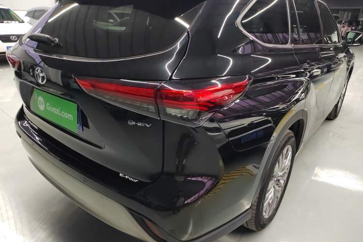 Used Toyota Highlander 2024 2.5L Smart Electric Hybrid Dual-Engine Four-Wheel Drive Prestige Version – 7 Seats