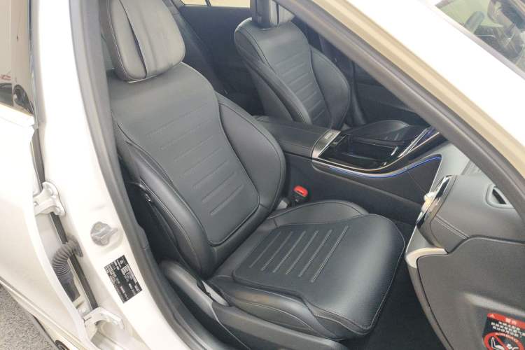 Used Mercedes-Benz C-Class 2023 Restyled C 260 L Sport Edition