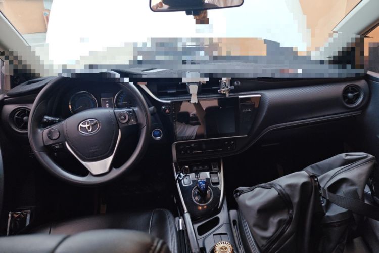 Used Toyota Levin 2017 Revised Dual-Engine 1.8H GS E-CVT Elite Sunroof Version China V Standard Center Console