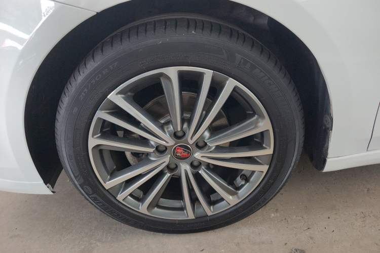 Used Roewe i6 2020 PLUS 1.6L CVT 4G Connected Glory Flagship Edition