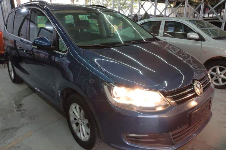 Used Volkswagen Sharan 2016 380TSI Clear Blue Limited Edition