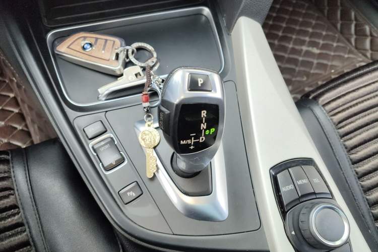 Used BMW 3 Series GT 2016 320i Fashion Model
