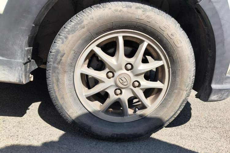 Used BAIC Changhe M50S 2018 1.5L Executive Class DAM15DL Right Front Wheel Hub