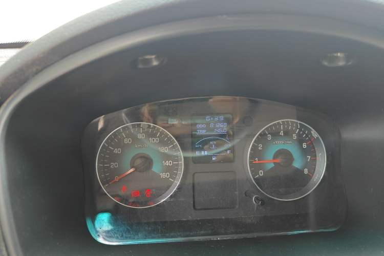 Used Jinbei New Hiace X30L 2016 1.5L Business Edition DLCG14 Odometer Close Up