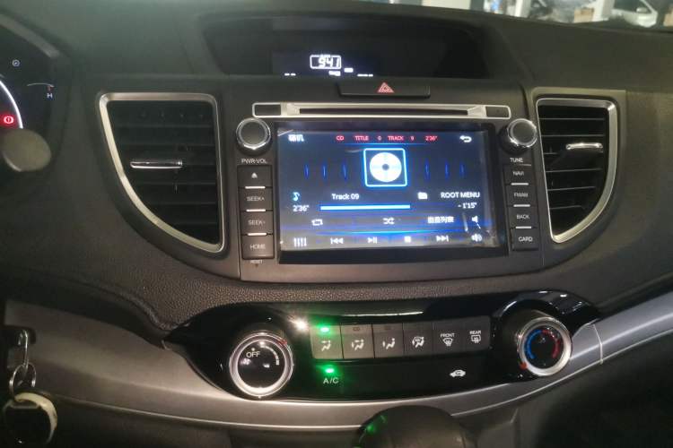 Used Honda CR-V 2016 2.0L two-wheel drive Urban Edition Audio And AC Panel