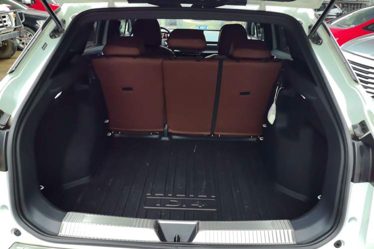 Used Volkswagen ID.4 X 2024 Pure & Smart Edition Trunk