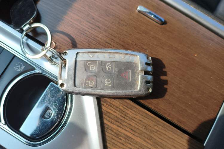 Used Jaguar XF 2014 XF 2.0T Prestige Edition
