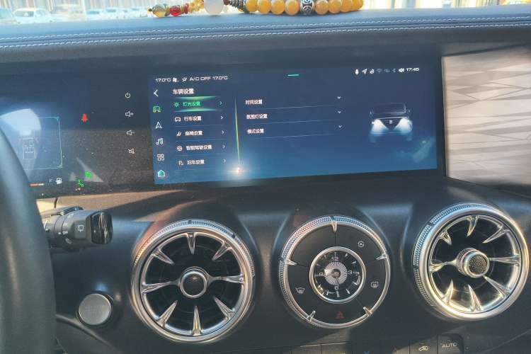 Used Tank 300 2023 City Edition 2.0T—Stylish as Ever Audio And AC Panel