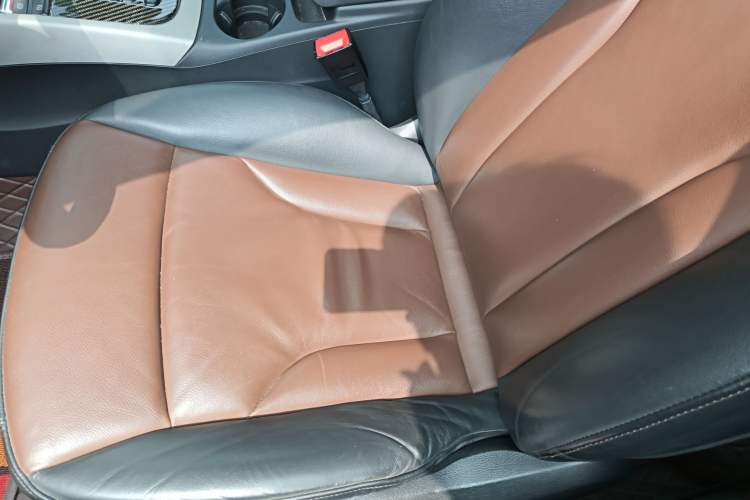 Used Audi Q5 2017 40 TFSI Ambition Edition Left Front Seat