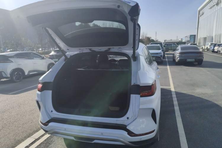 Used BYD Song PLUS New Energy 2025 DM-i 112KM Prestige Model