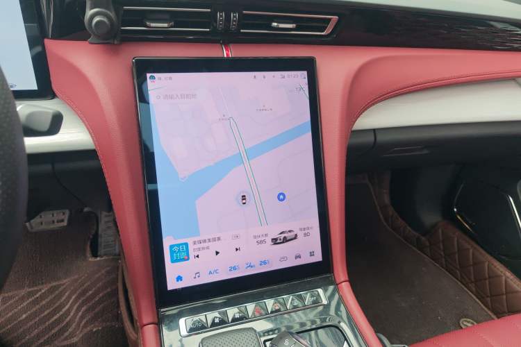 Used Hongqi H5 2024 2.0T Automatic Smart Connect Flagship Edition Audio And AC Panel