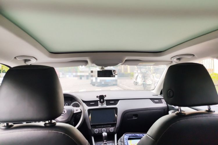 Used Skoda Octavia 2019 TSI280 DSG Luxury Edition Station Wagon China VI Standard