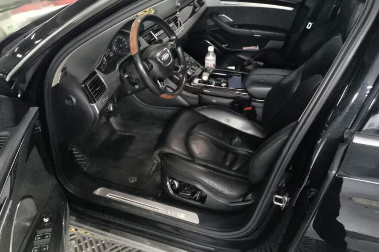 Used Audi A8 2011 A8L W12 6.3 FSI quattro
