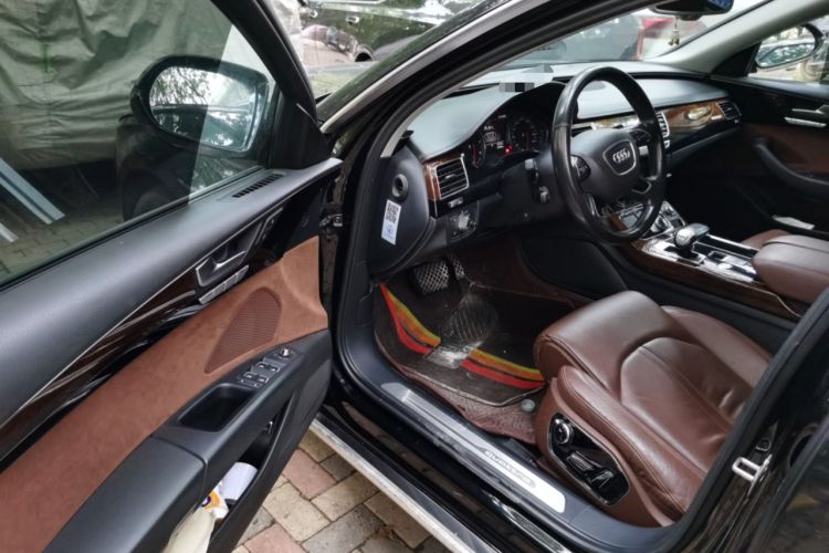 Used Audi A8 2014 A8L 45 TFSI quattro Comfort model
