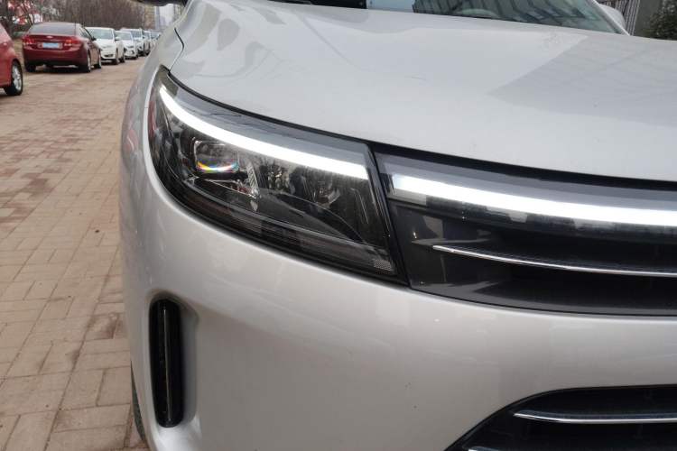 Used Hima AITO M7 2024 1.5T Rear-Drive Plus Version 6 Seats Right Front Headlight