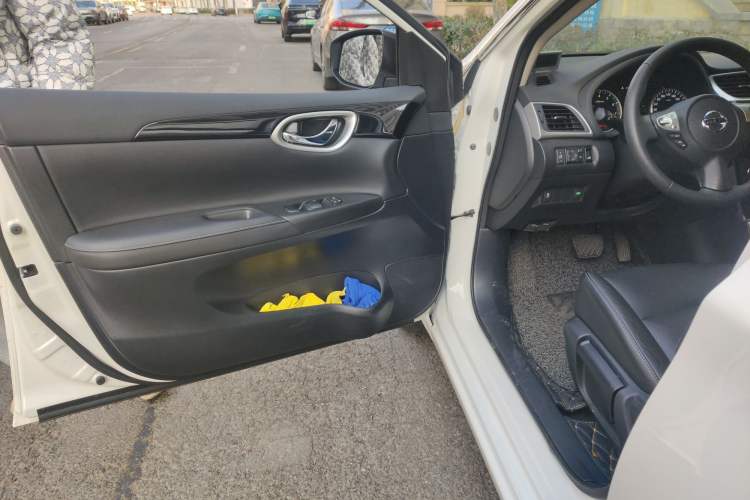 Used Nissan Sylphy 2019 1.6XV CVT Smart Connect Luxury Edition China VI Standard
