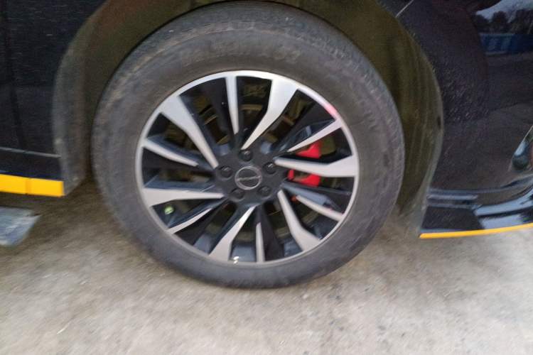 Used FORTHING T5 EVO 2021 1.5TD DCT Starry Edition Heatwave