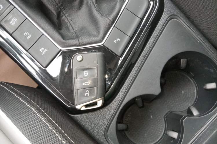 Used Volkswagen Tayron 2023 330TSI Two-Wheel-Drive Luxury Plus Advanced Version
