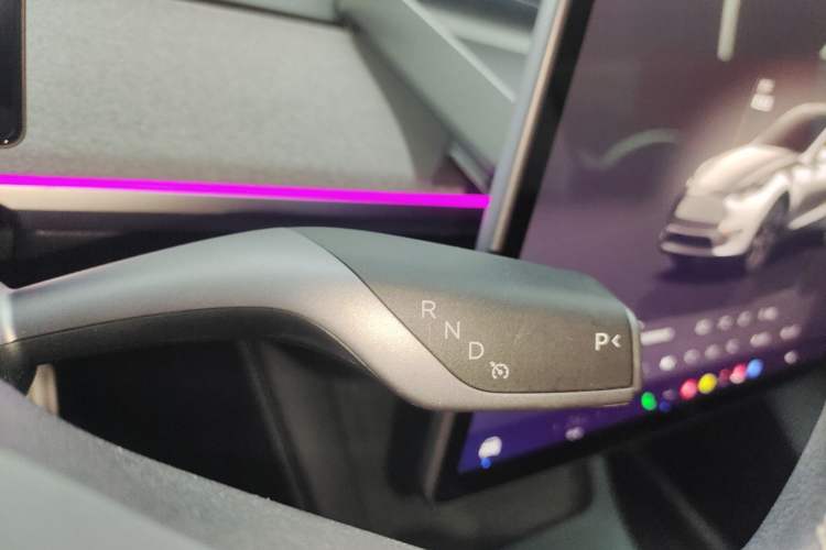 Used Tesla Model Y 2024 Rear-Wheel-Drive Version