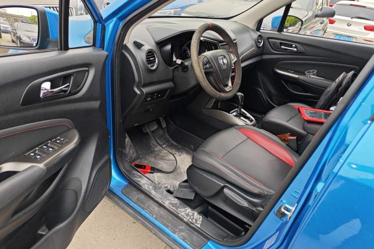 Used CHANGAN CS15 2016 1.5L Automatic Fashion Edition Driver Seat