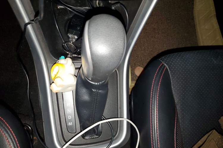 Used Suzuki S-Cross 2015 1.6L CVT Two-Wheel Drive Elite Version