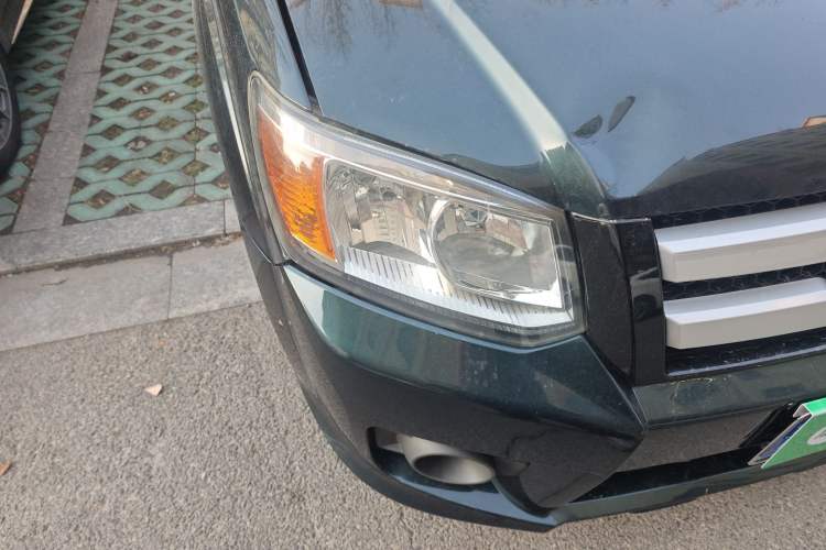 Used JMC Baodian 2018 2.9T New Value-Packed Two-Wheel-Drive Diesel Comfort Version with Standard Cargo Bed – JX4D30B5L