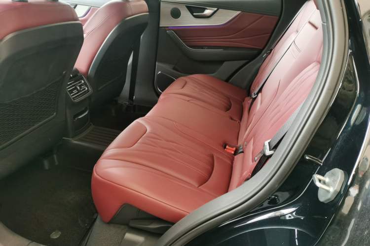 Used Hongqi HS5 2025 2.0T Two-Wheel-Drive Xuan Ying Edition