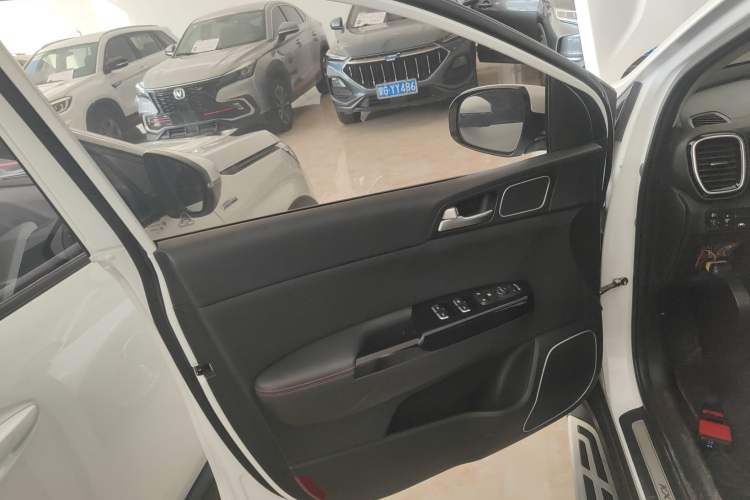 Used Kia KX5 2019 1.6T Automatic Two-Wheel Drive Luxury Edition
