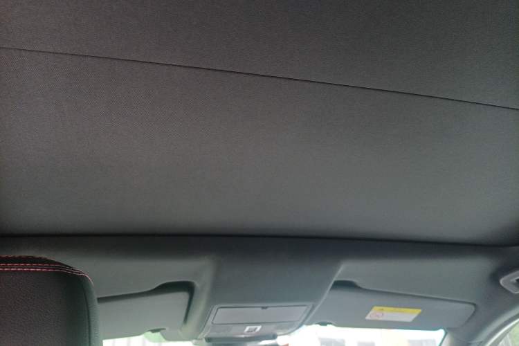 Used Land Rover Discovery Sport New Energy 2021 P300e Performance Tech Edition Headliner