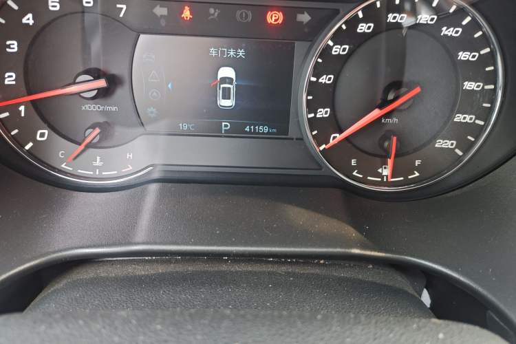 Used CHANGAN CS35PLUS 2018 1.6L Automatic Changlian Edition China V Standard Odometer Close Up