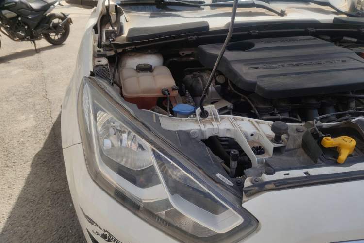 Used Ford Escort 2017 Happy Edition 1.5L Manual Fashion Model