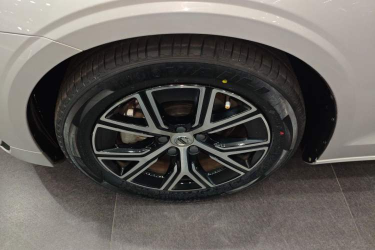 Used Volvo S60 2023 B4 Zhiyi Luxury Edition