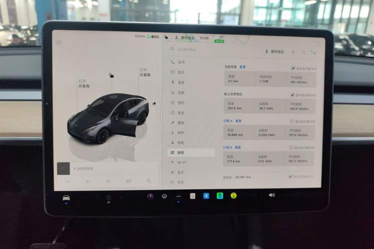 Used Tesla Model Y 2022 Long-Range All-Wheel-Drive Version
