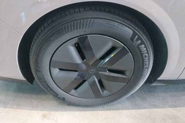 Used Li Auto MEGA 2024 Ultra Model